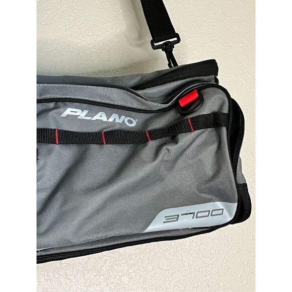 Plano Fishing Tackle Bag Weekend Series 3700  Softsider - Picture 3 of 7